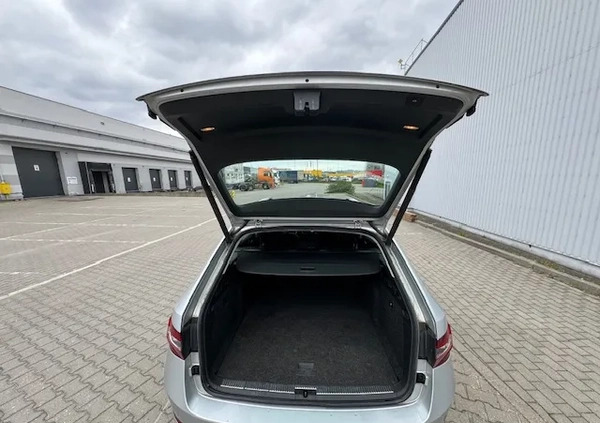 Skoda Superb cena 64249 przebieg: 173000, rok produkcji 2015 z Gdańsk małe 232